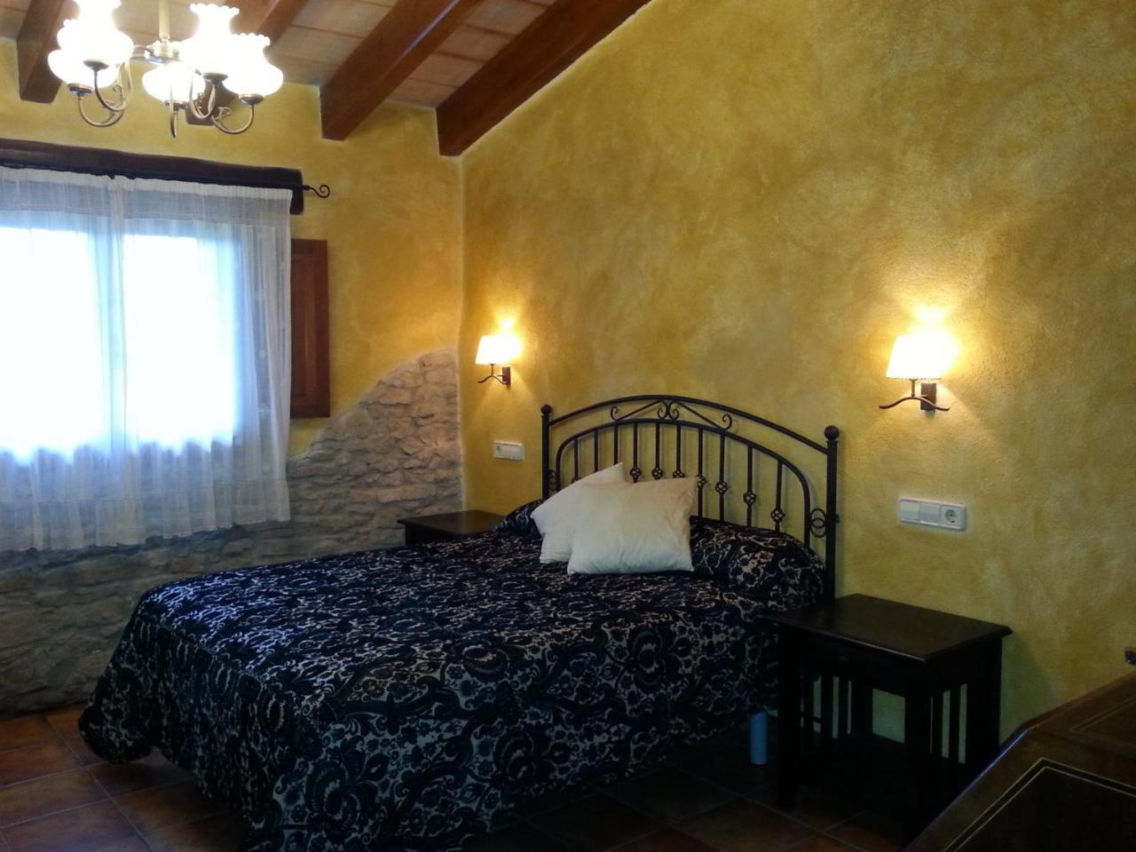 Country House El Permanyer Olost Bagian luar foto